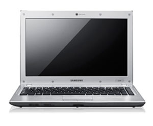  Samsung Q330 JS01